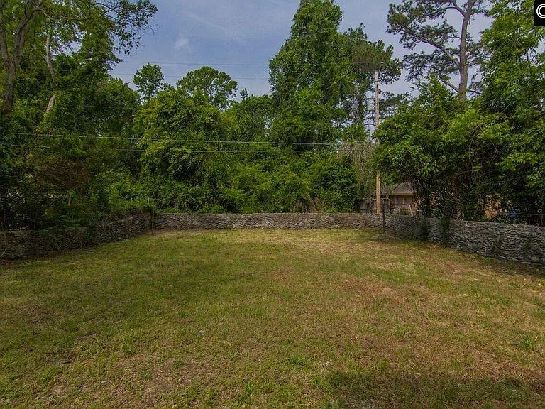 1011 S Kilbourne Rd — Photo 20
