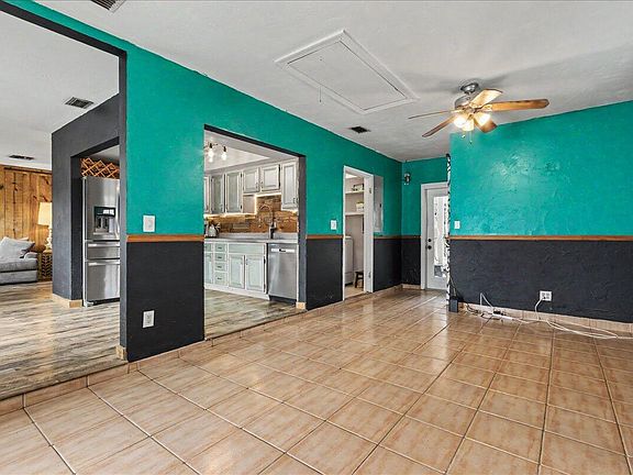 5th image of 411 SW 1st Street