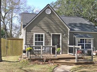 815 N Rock Island St, Angleton, TX 77515