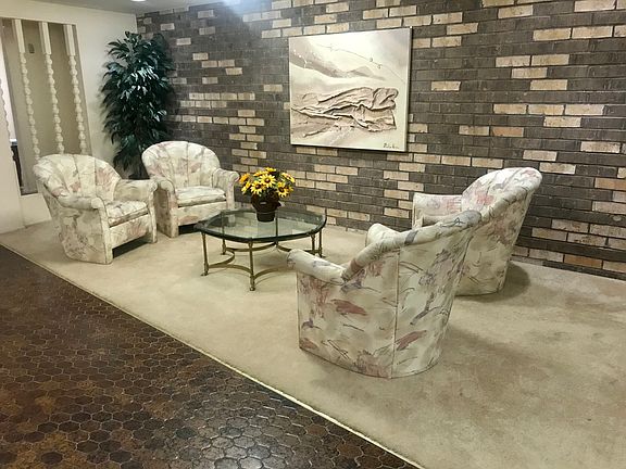 5th image of 3300 N Carriageway Dr Unit 407