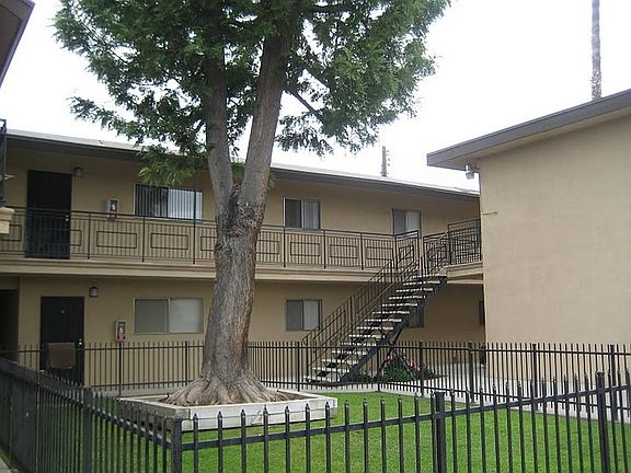 3rd image of 4267 Carlin Ave APT 20