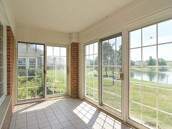 4th image of 1469 Luther Ln #0