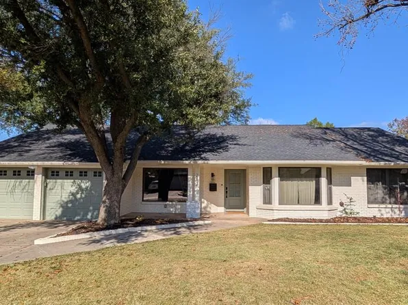 2521 NW 58th Pl, Oklahoma City, OK 73112