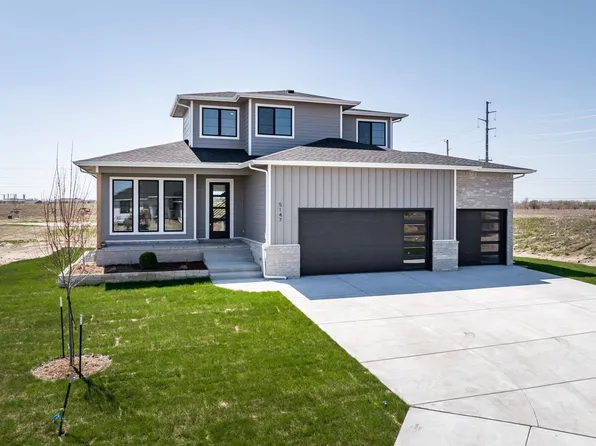 5147 N Shoreside Ct, Maize, KS 67101