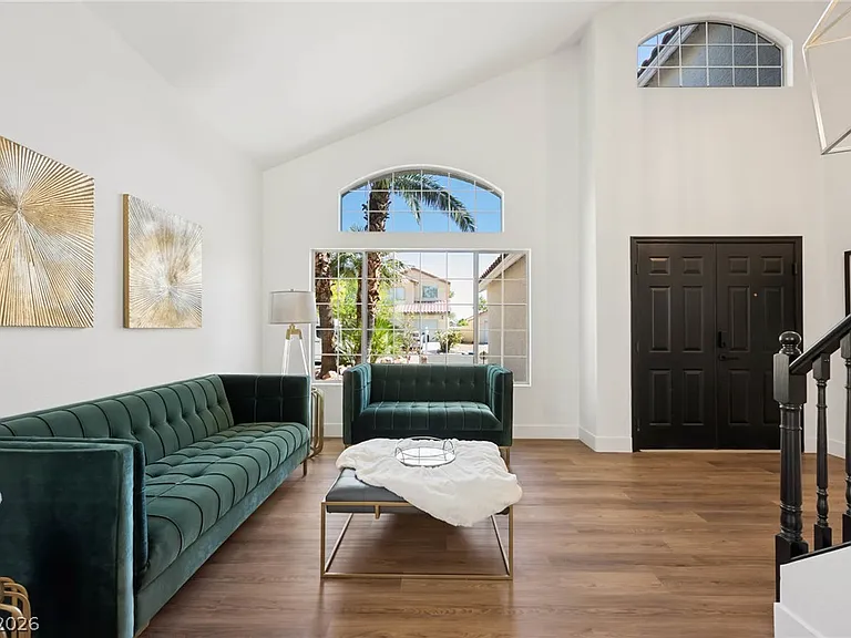 7825 Desert Bell Ave — Photo 10