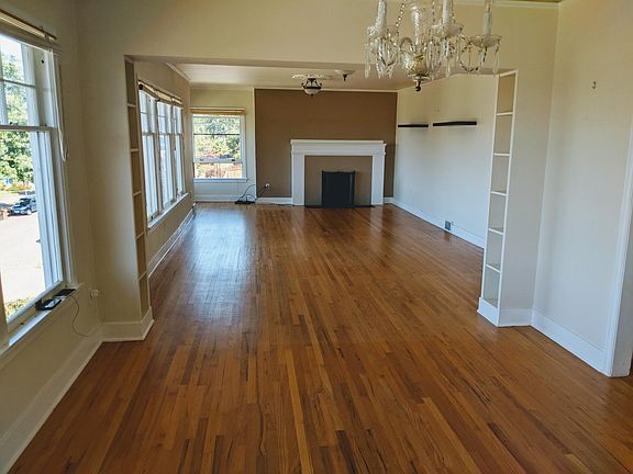 5th image of 701 1/2 N 10th St