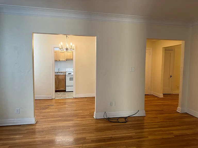 New King Edward Apartments — Photo 110