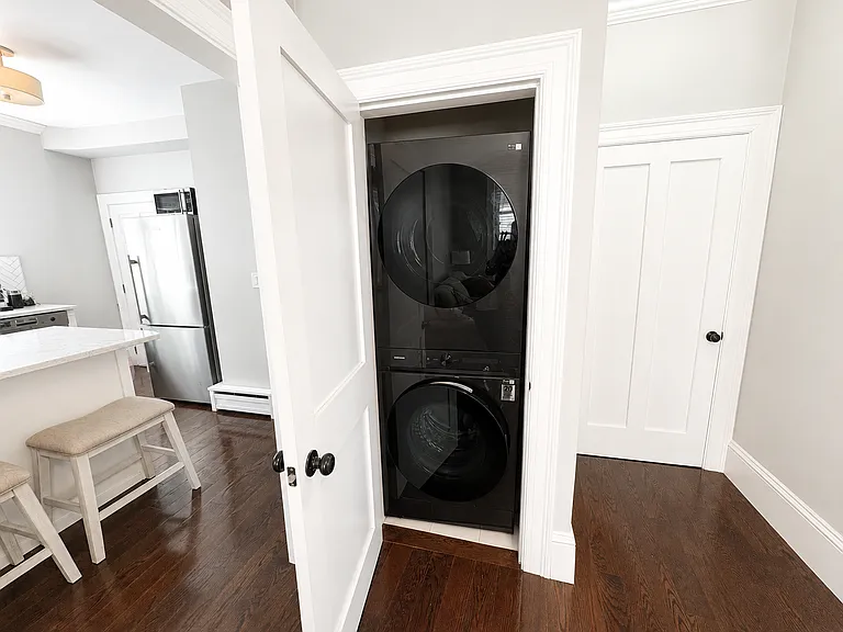 8 Bartlett St #2 — Photo 9