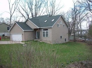 W8816 Hickory Rd, Delavan, WI 53115