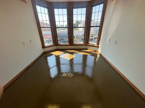 120 N Main St, Churubusco, IN 46723