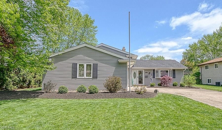 1st image of 4611 Azalea Ln