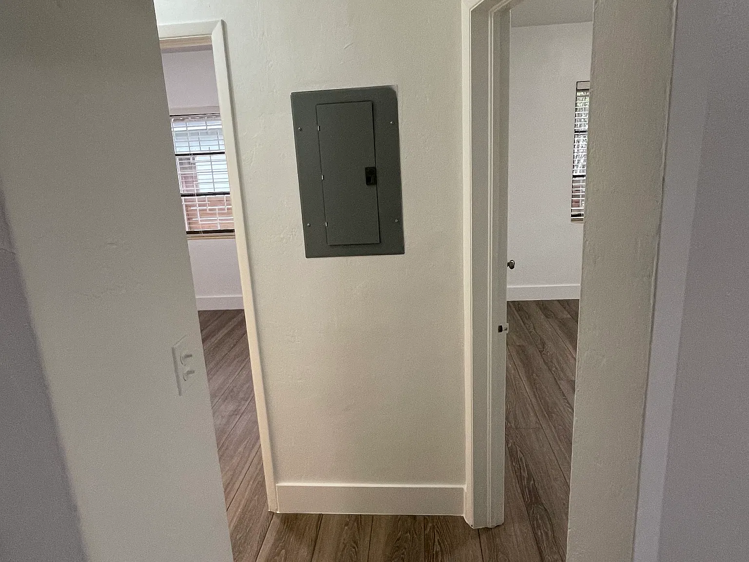 2 bed, 1210 sqft, $3,400 — Photo 4