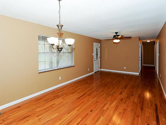 3rd image of 2023 Colonial Cir