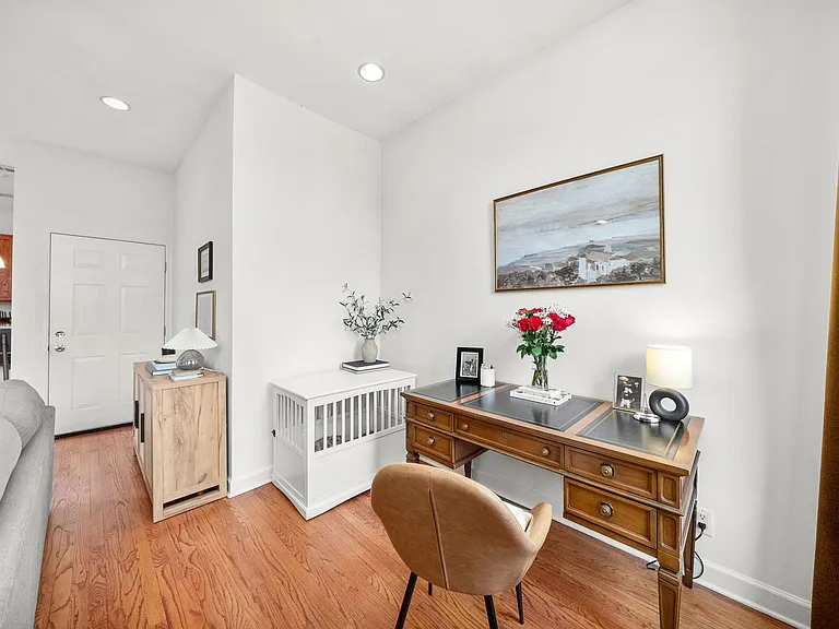 1434 N Bosworth Ave — Photo 42