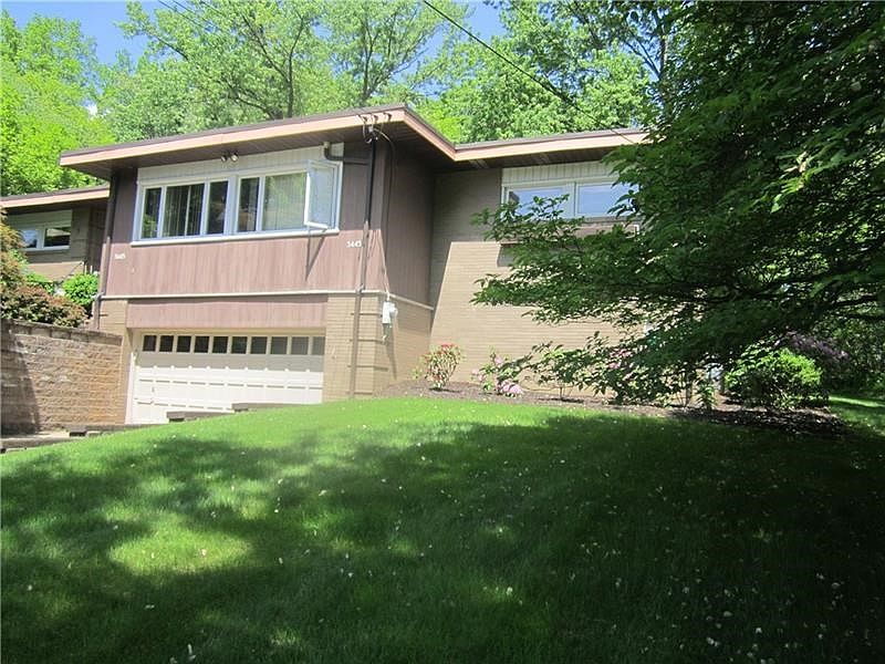 Midcentury Modern w/2 car garage!