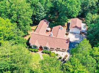 11865 Old Mountain Park Rd, Roswell, GA 30075