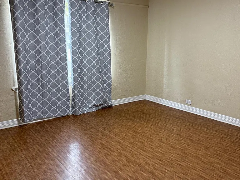 5106 Jackson St #1 — Photo 6