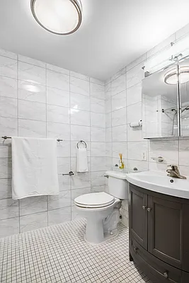 Sold by Bohemia Realty Group | media 9