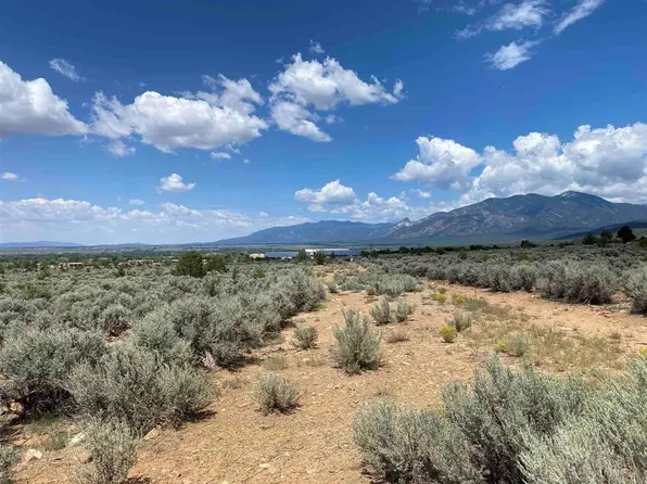 7 Alegria Ln, Taos, NM 87571