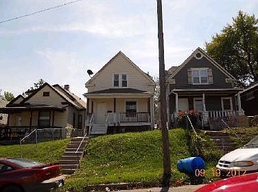 1st image of 943 Sandusky Ave