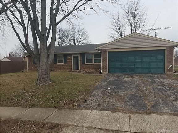 3rd image of 2485 Thornhill Dr