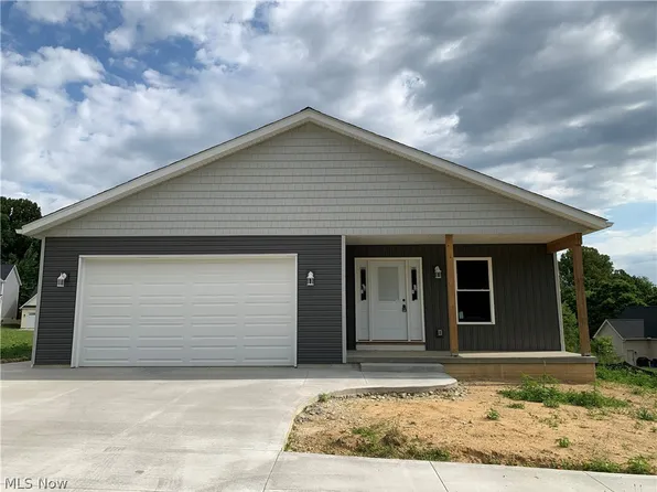 405 Thorn Way, Doylestown, OH 44230