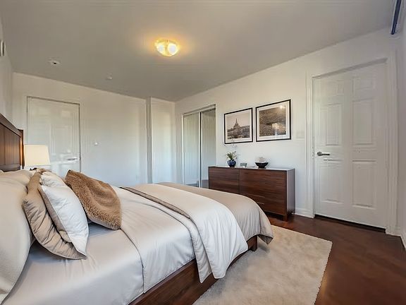 3rd image of 720 Princess St #601