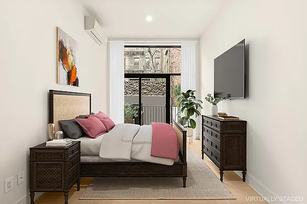 Rented by Center Avenue Equity Co LTD | media 6