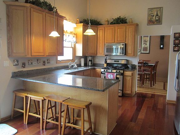 5th image of 858 Bluestem Dr