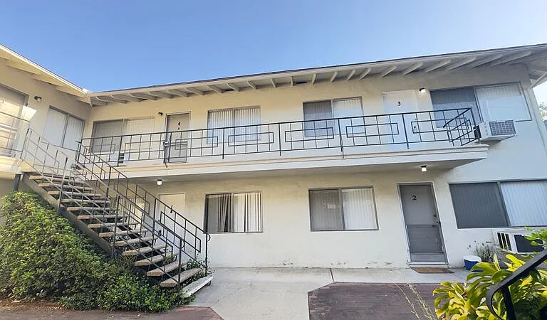 325 N Glendora Ave #3 — Photo 12