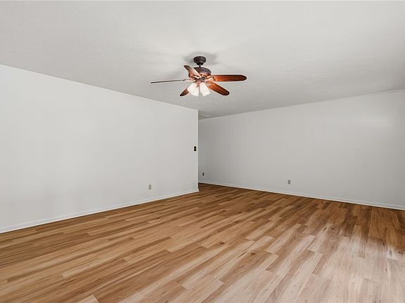 5th image of 420 W Eliff St