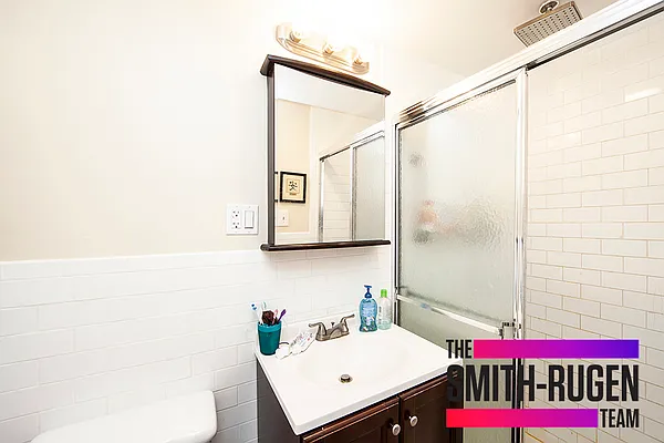 Rented by R New York | media 22