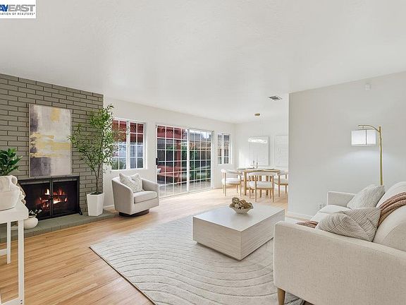 4th image of 974 Pocatello Ave