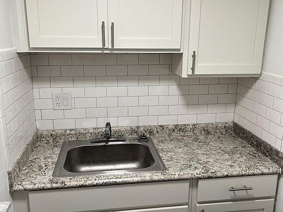 5th image of 1456 W 101st St