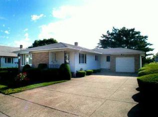 37 Lindy Ave, Providence, RI 02909