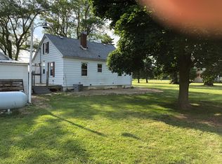 29622 Tracy Rd, Walbridge, OH 43465