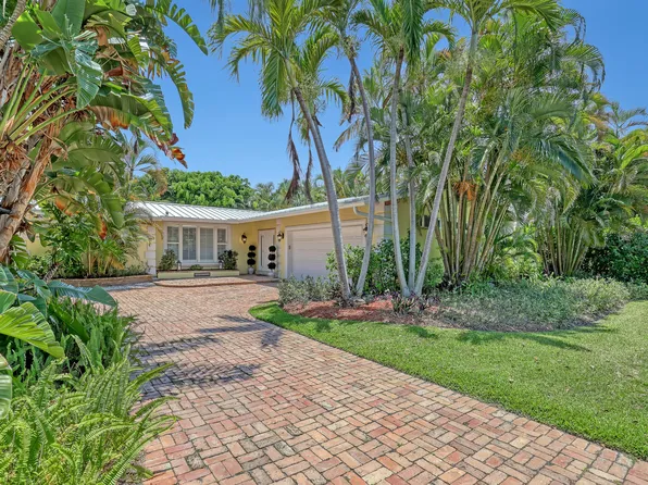 134 Worth Court N, West Palm Beach, FL 33405