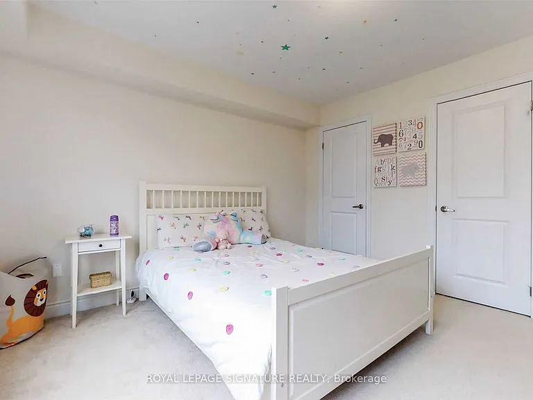 33 Edward Horton Cres — Photo 27