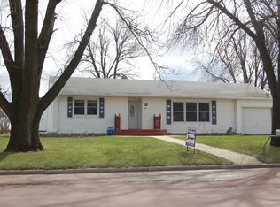 216 N Front St, Okabena, MN 56161