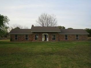 155 Southwood Dr, Burleson, TX 76028