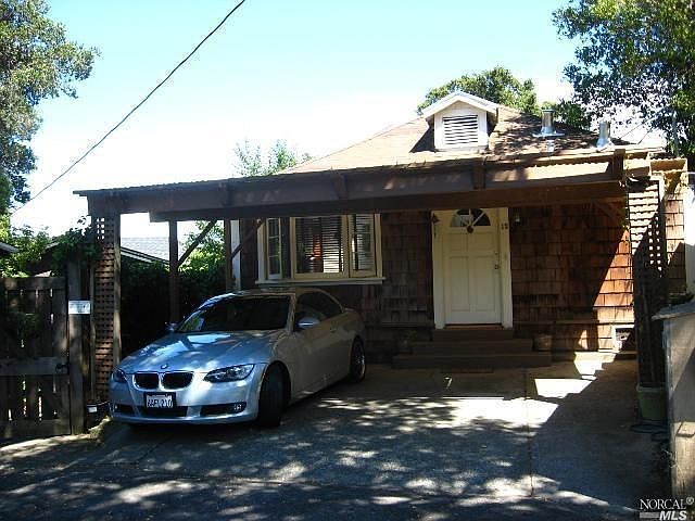 1st image of 12 Vista Ln