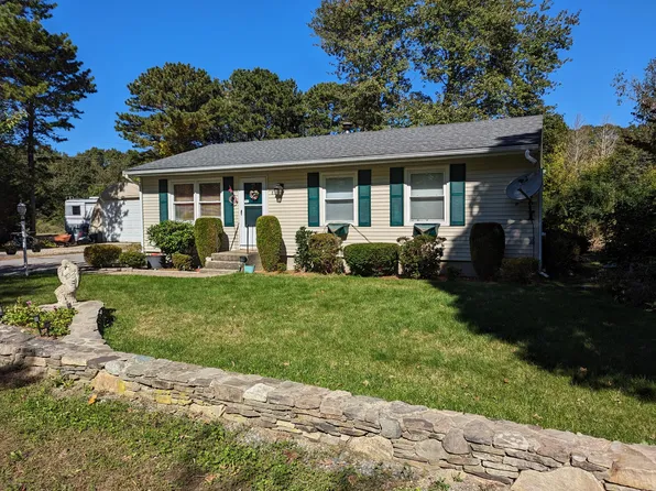 85 Grace Court, East Falmouth, MA 02536