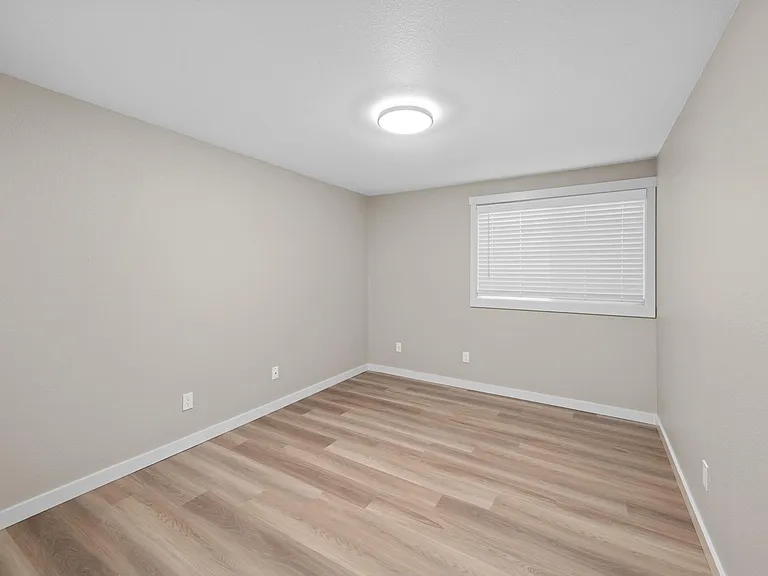 Cascades Apartments — Photo 30
