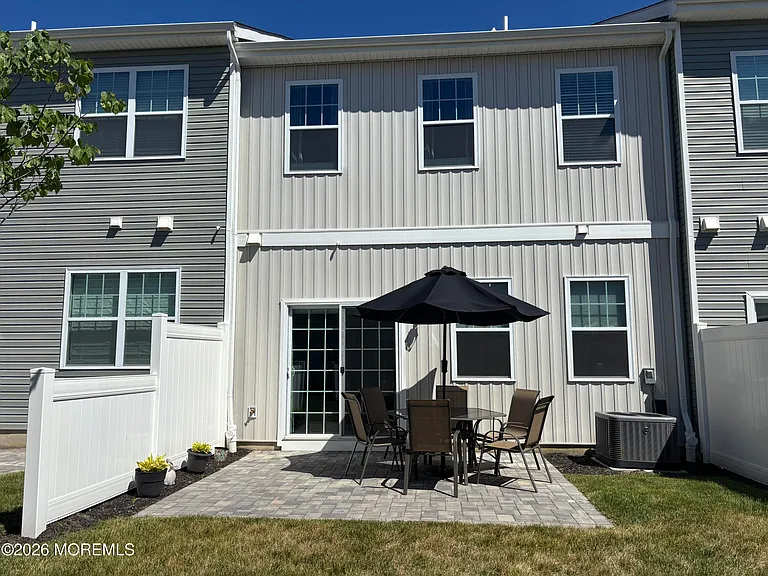 12 Coburgh Dr — Photo 21