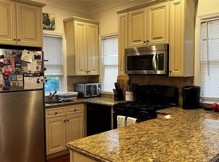 137 W Market St, Long Beach, NY 11561