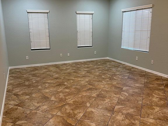 5th image of 3643 E Zachary Dr