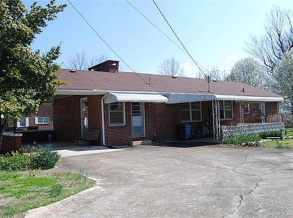 2nd image of 223 N Cedar St