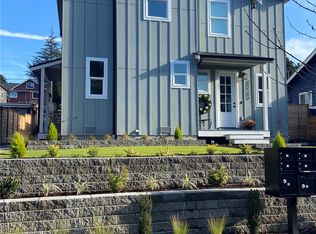 6518 B 40th Ave SW, Seattle, WA 98136