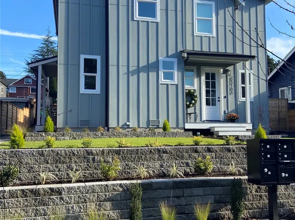 6518 B 40th Avenue SW, Seattle, WA 98136