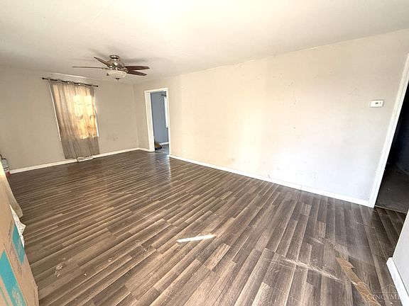 5th image of 385 Florence Ave